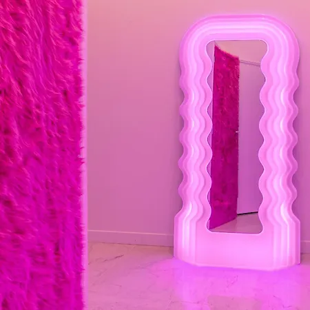 Appartamento Beautiful Modern Barbie Flat In *